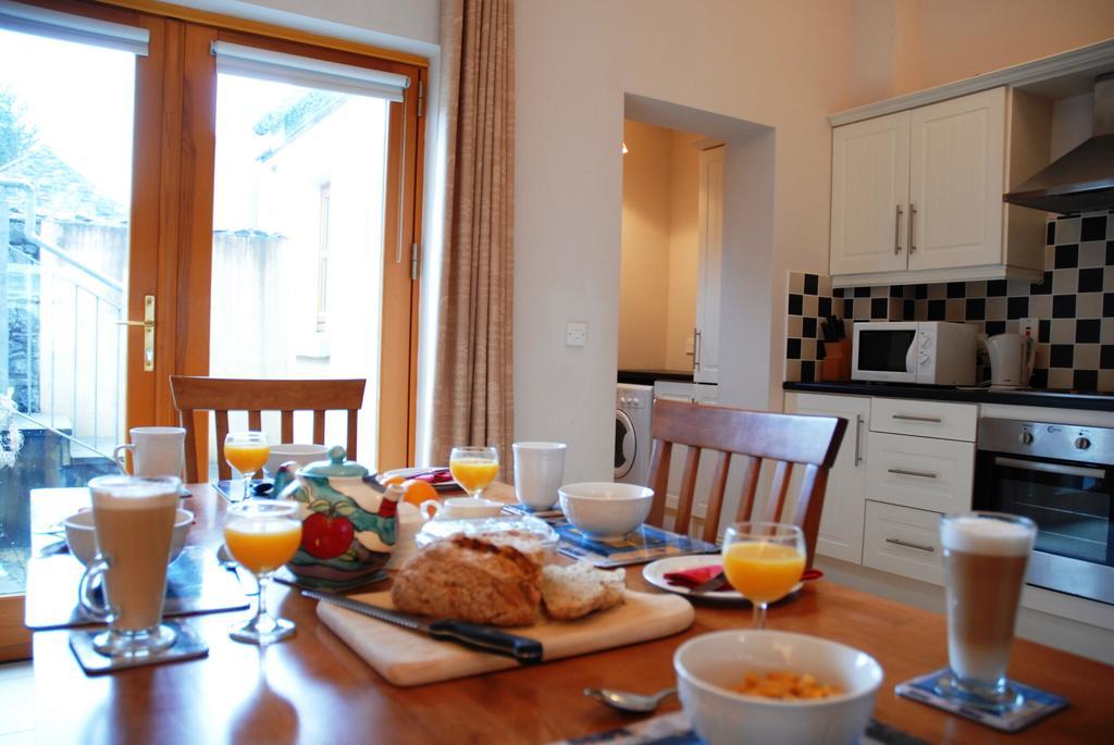 Town Square Holiday Homes Lisdoonvarna Zimmer foto